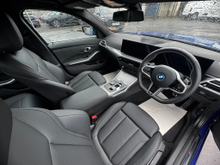 2025 BMW 3 Series 2L Hybrid For Sale Images