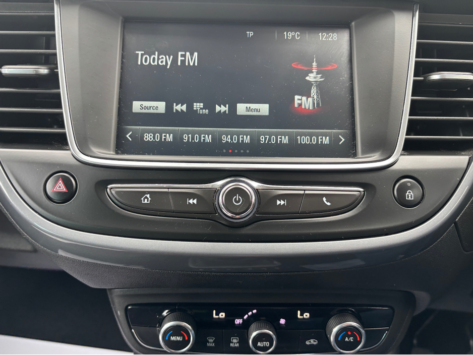 2020 Opel Crossland X 1.5L Diesel For Sale Images