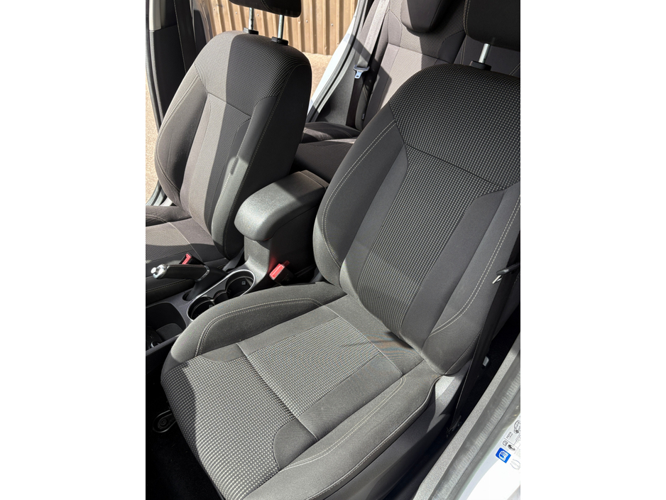 2017 Ford Fiesta 1.2L Petrol For Sale Images