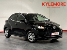 Toyota Yaris ONLY 50KM! 1.0L PETROL AUTOMATIC - REVERSE CAMERA - TOYOTA SAFETY SENSE - PUSH BUTTON START/STOP - A/C HEATING CONTROLS