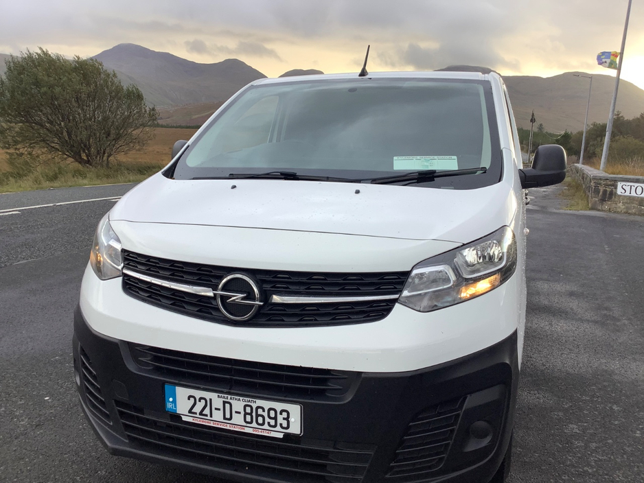 2022 Opel Vivaro 1.5L Diesel For Sale Images