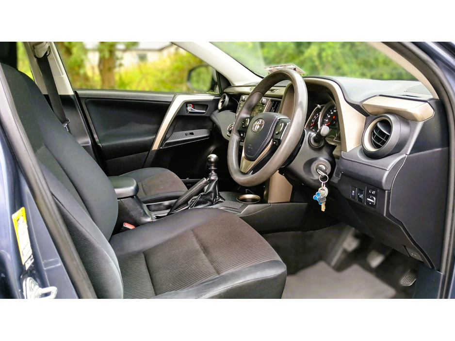 2014 Toyota Rav4 2L Diesel For Sale Images