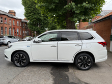 2017 Mitsubishi Outlander 2L Petrol Plug-in Hybrid For Sale Images