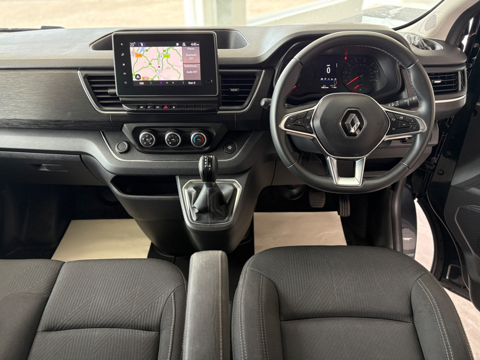 2025 Renault Trafic 2L Diesel For Sale Images