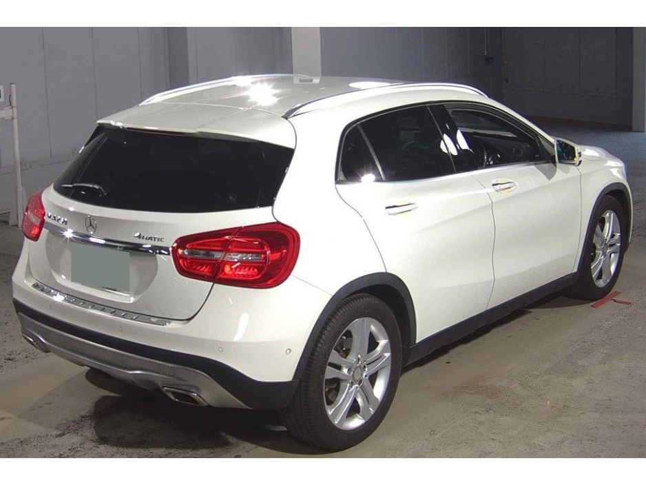 Mercedes-Benz GLA Class 2.0 GLA250 4matic Petrol Auto — thumbnail 4