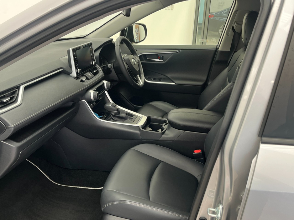 2019 Toyota Rav4 2.5L Petrol Hybrid For Sale Images