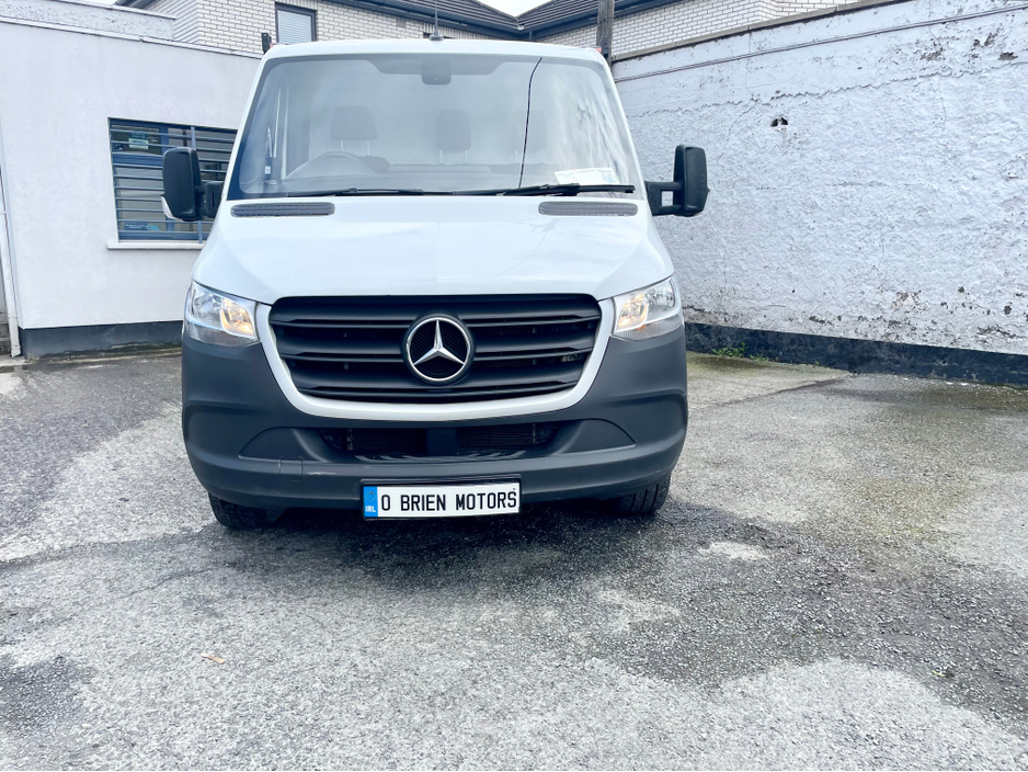 2022 Mercedes-Benz Sprinter 2L Diesel For Sale Images