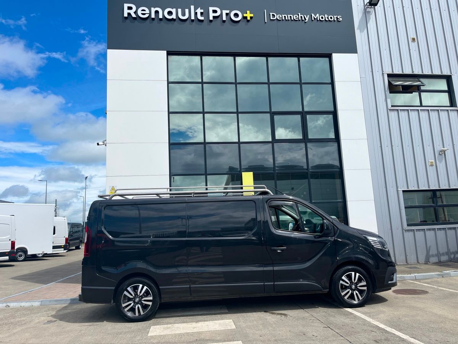 2024 Renault Trafic 2L Diesel For Sale Images