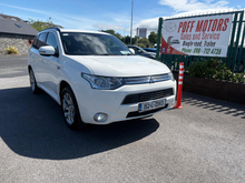 2015 Mitsubishi Outlander 2L Petrol Plug-in Hybrid For Sale Images