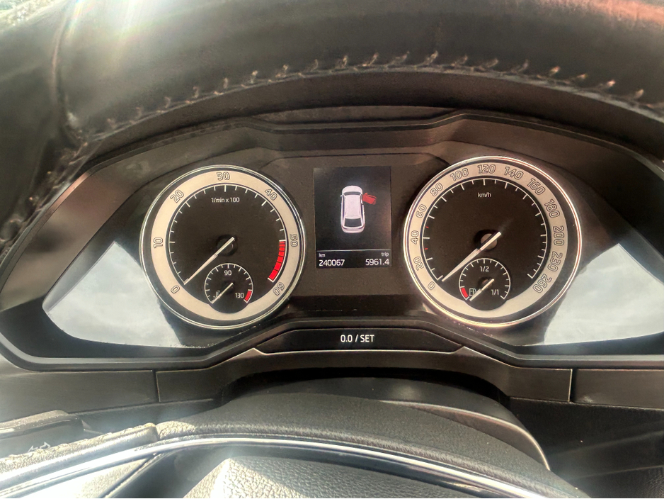 2021 Skoda Superb 2L Diesel For Sale Images