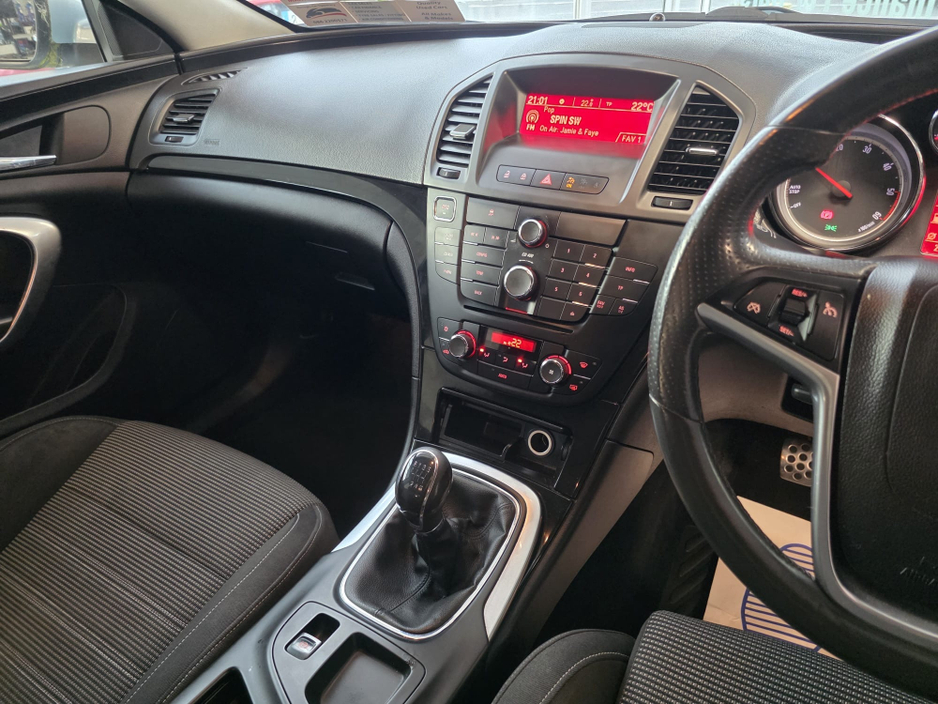 2013 Vauxhall Insignia 2L Diesel For Sale Images