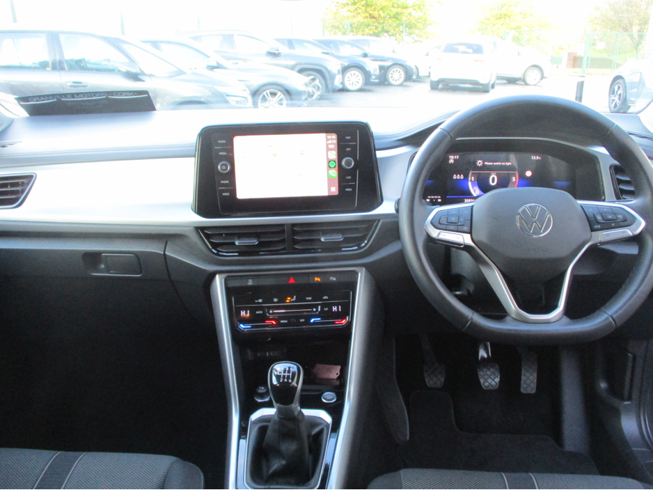 2024 Volkswagen T-Roc 2L Diesel For Sale Images