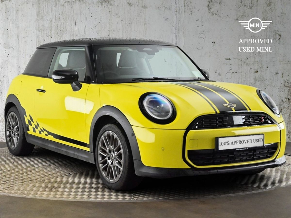 2025 MINI Hatch 2L Petrol For Sale Images