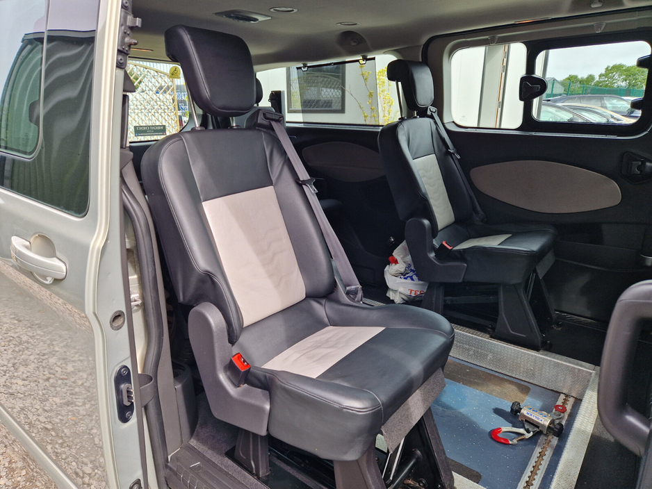2014 Ford Tourneo 2.2L Diesel For Sale Images