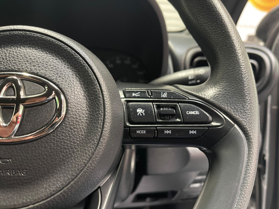 2021 Toyota Yaris 1.5L Petrol Hybrid For Sale Images