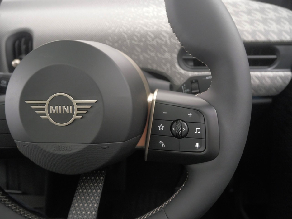 2025 MINI Cooper 1.5L Petrol For Sale Images