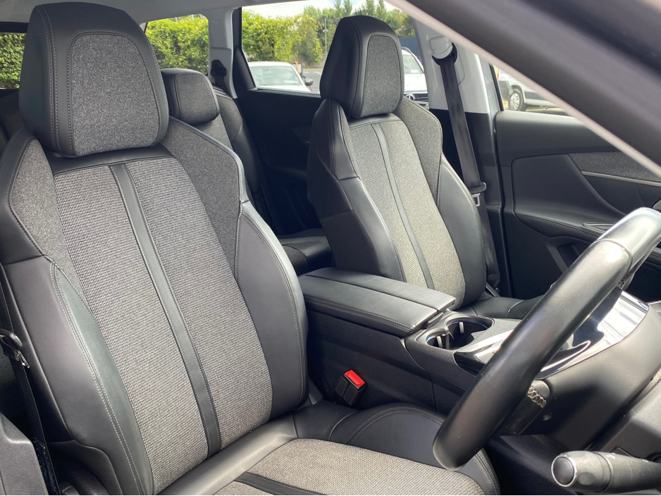 2019 Peugeot 5008 1.2L Petrol For Sale Images