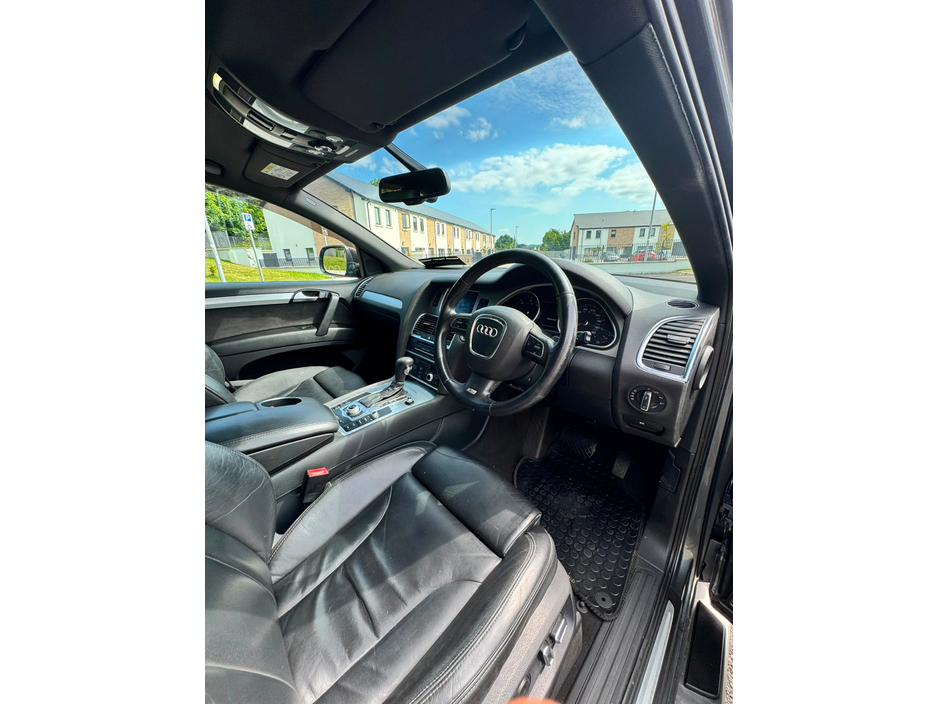 2014 Audi Q7 3L Diesel For Sale Images