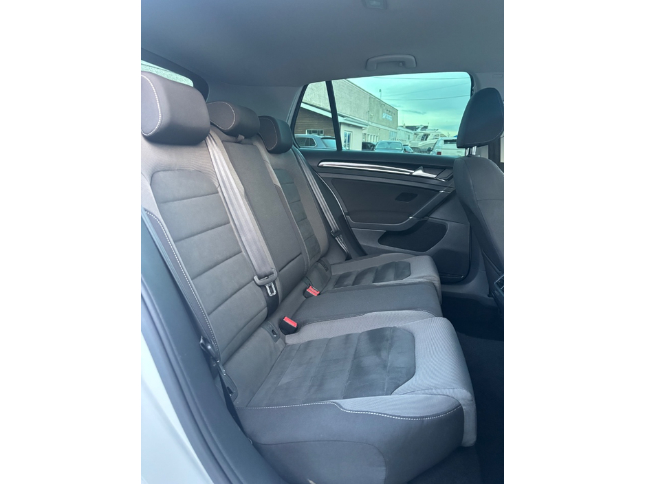 2019 Volkswagen Golf 2L Diesel For Sale Images