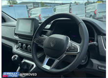 2025 Renault Trafic 2.0L Diesel For Sale Images