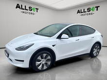 Tesla Model Y Y RWD BASE