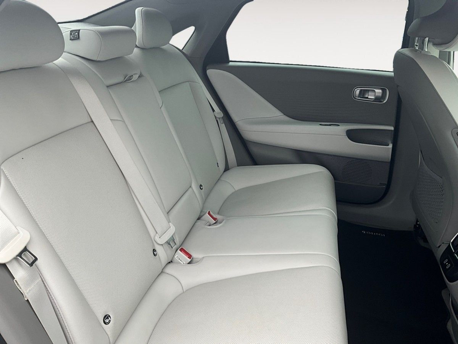 2023 Hyundai Ioniq 6 0L Electric For Sale Images