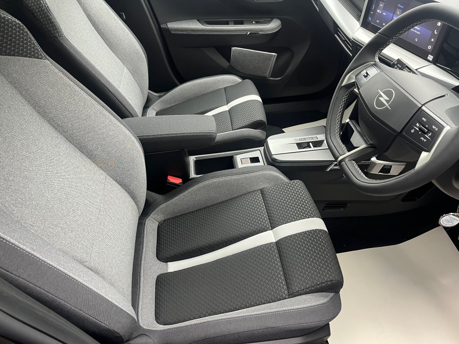 2026 Opel Frontera 1.2L Petrol Hybrid For Sale Images