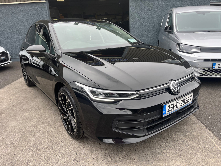 2025 Volkswagen Golf 1.5L Petrol For Sale Images