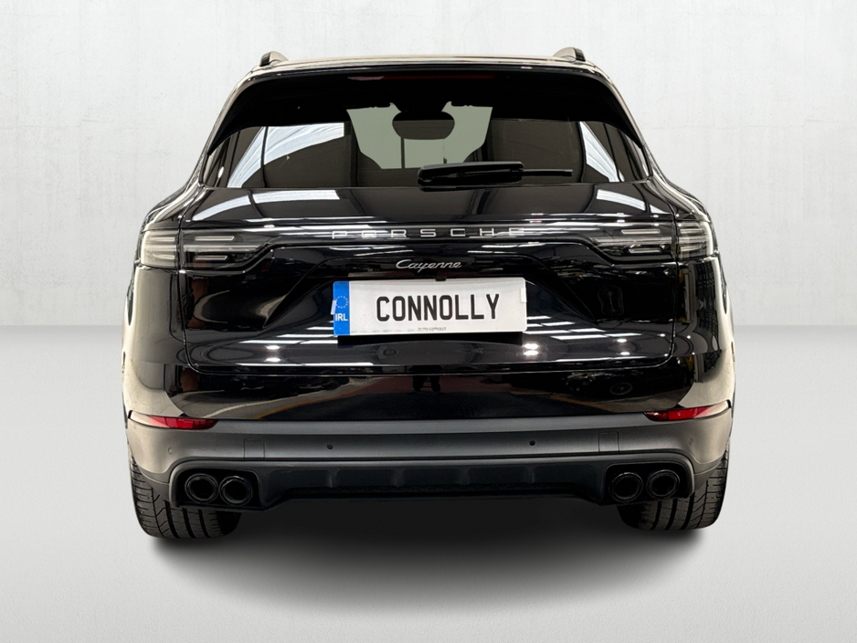 2022 Porsche Cayenne 3L Petrol Plug-in Hybrid For Sale Images