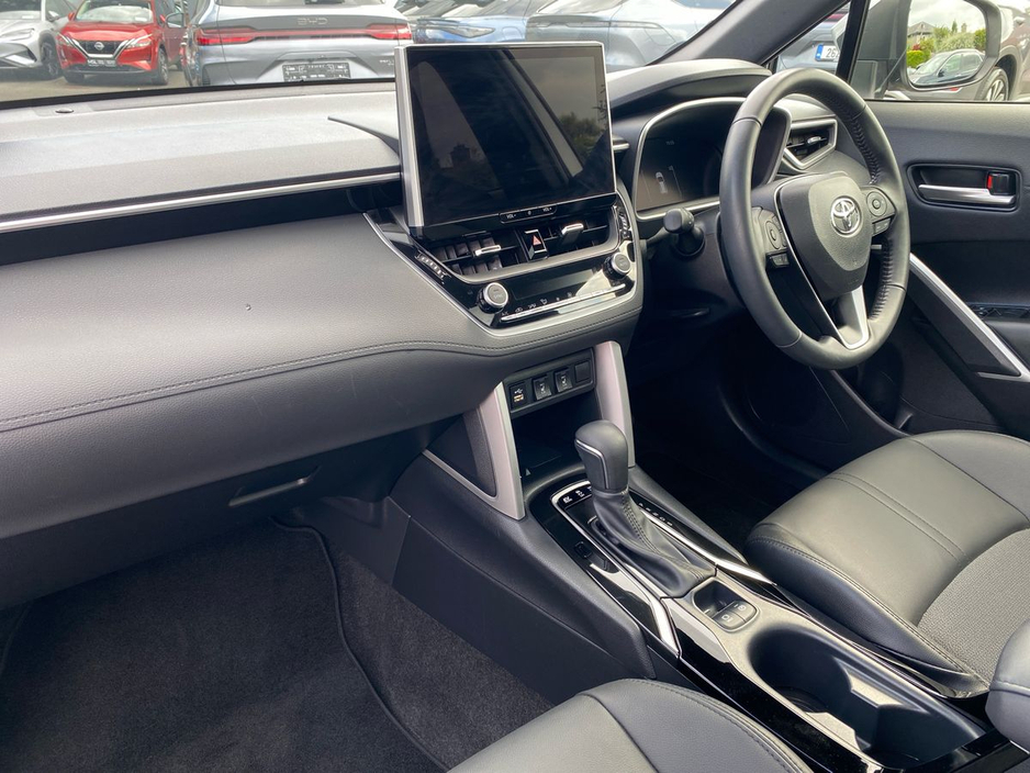 Toyota Corolla Hybrid Sol — thumbnail 12