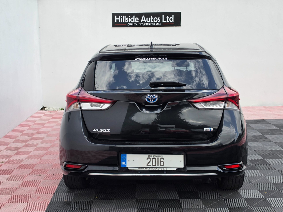 2016 Toyota Auris 1.8L Petrol Hybrid For Sale Images