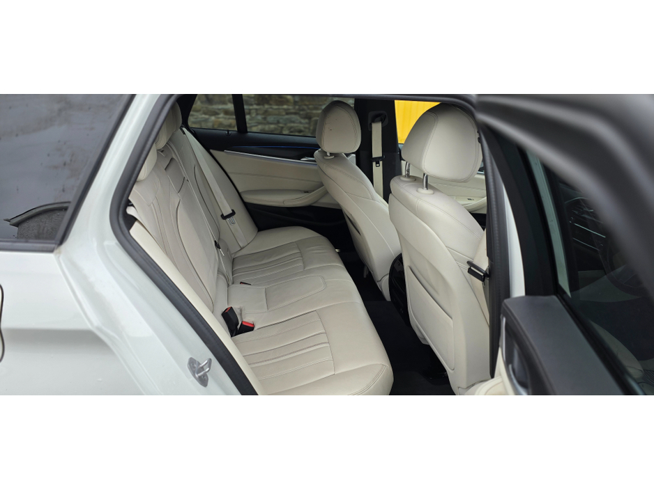 2022 BMW 5 Series 2L Petrol Plug-in Hybrid For Sale Images