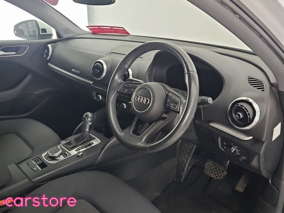 Audi A3 1.4 TFSI S-TRONIC Saloon — thumbnail 9