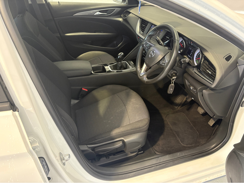 2021 Opel Insignia 1.5L Diesel For Sale Images