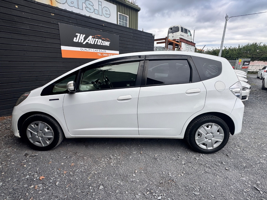 Honda Fit 1.3 HYBRID 5DR AUTO — thumbnail 4