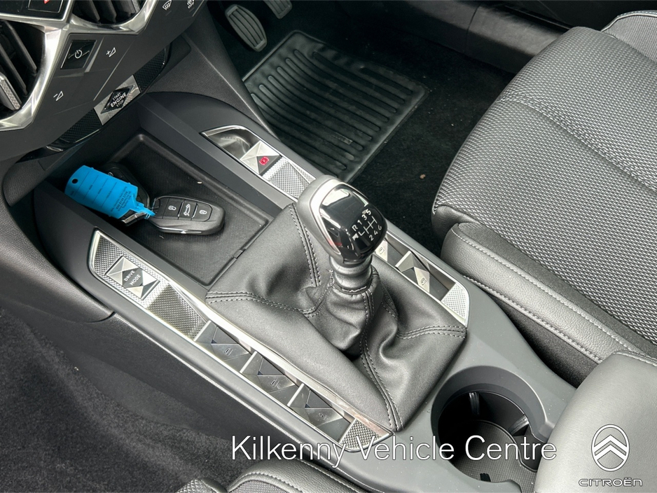 2025 DS Automobiles DS 3 1.2L Petrol For Sale Images