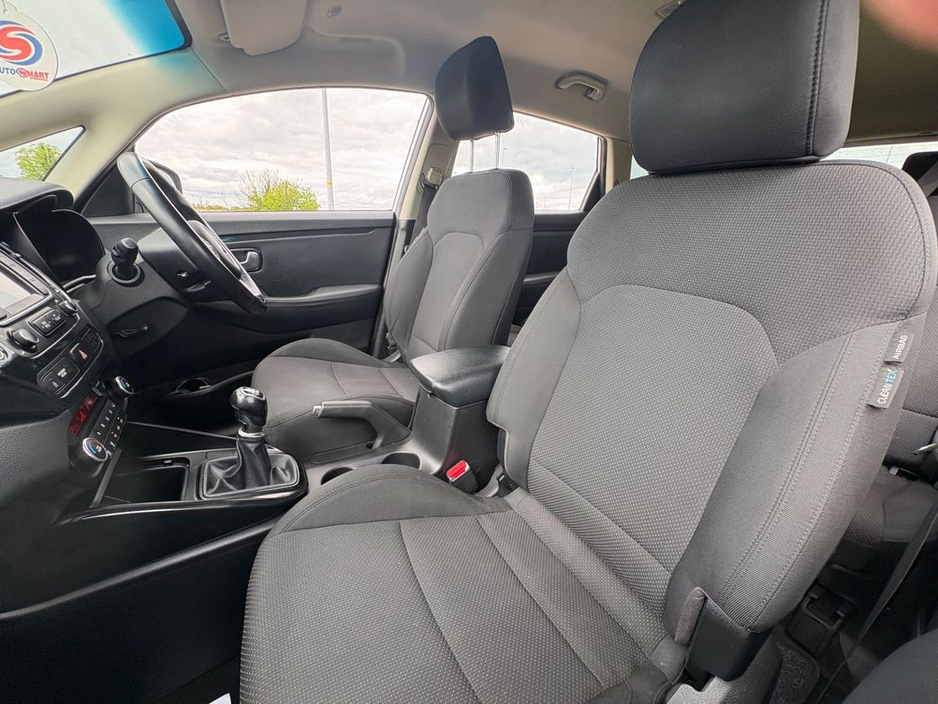 2016 Kia Carens 1.7L Diesel For Sale Images
