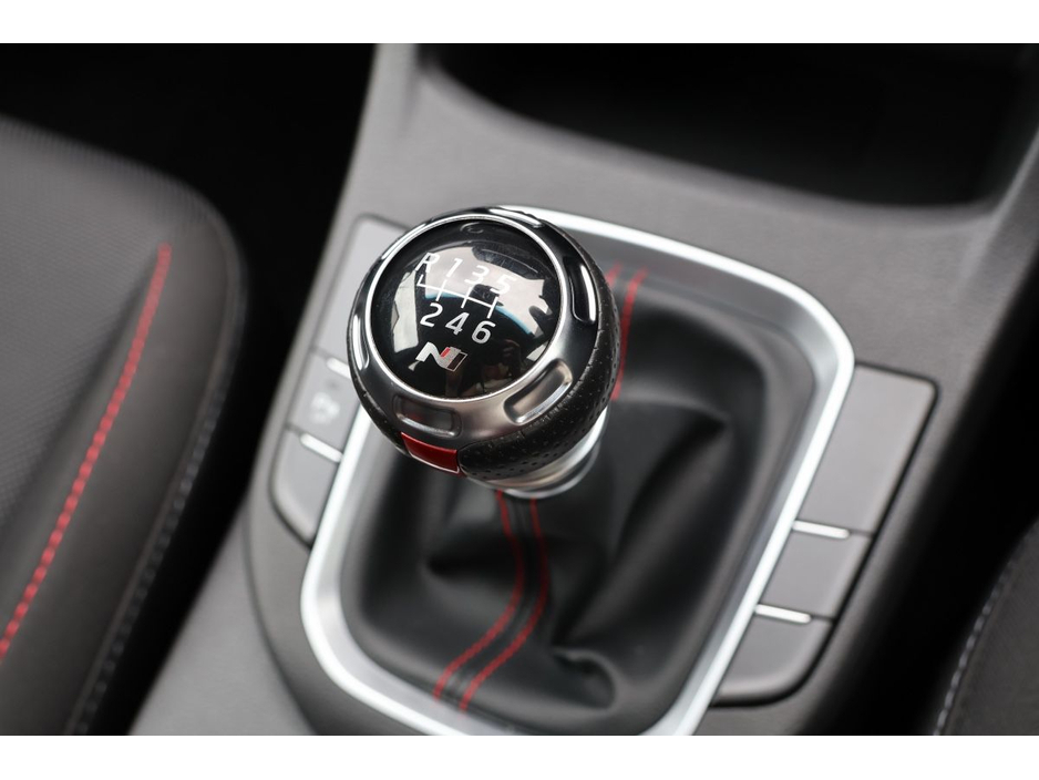 Hyundai i30 Petrol Deluxe NLine — thumbnail 16