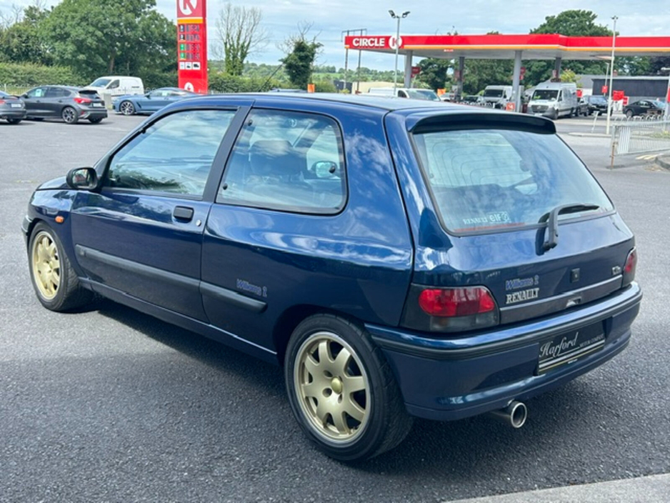 1995 Renault Clio 2L Petrol For Sale Images