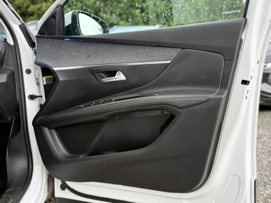 2020 Peugeot 5008 1.5L Diesel For Sale Images