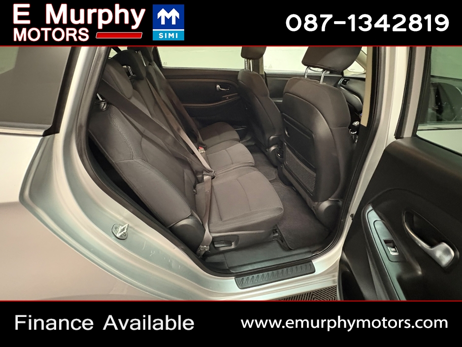 2015 Kia Carens 1.7L Diesel For Sale Images