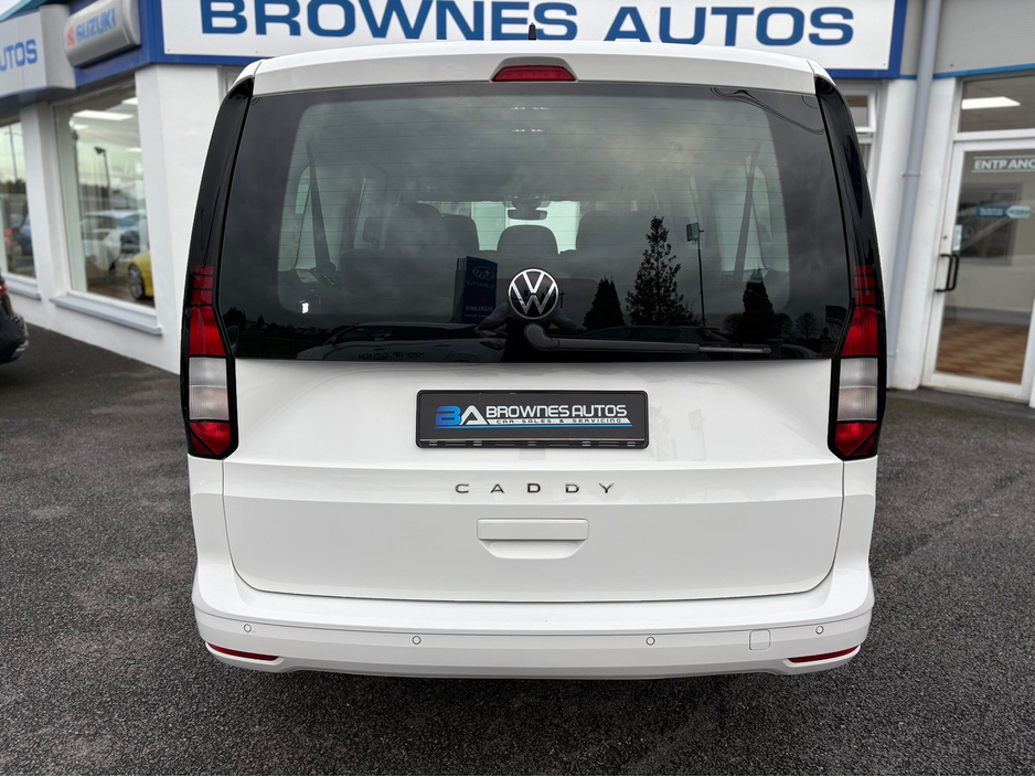 2022 Volkswagen Caddy Maxi Life 2L Diesel For Sale Images