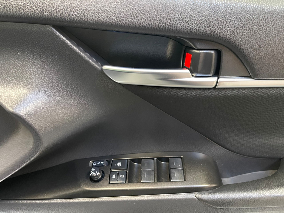 2021 Toyota Camry 2.5L Petrol Hybrid For Sale Images