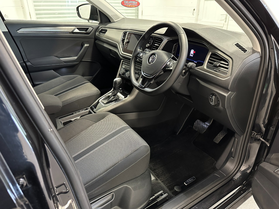 2020 Volkswagen T-Roc 2L Diesel For Sale Images
