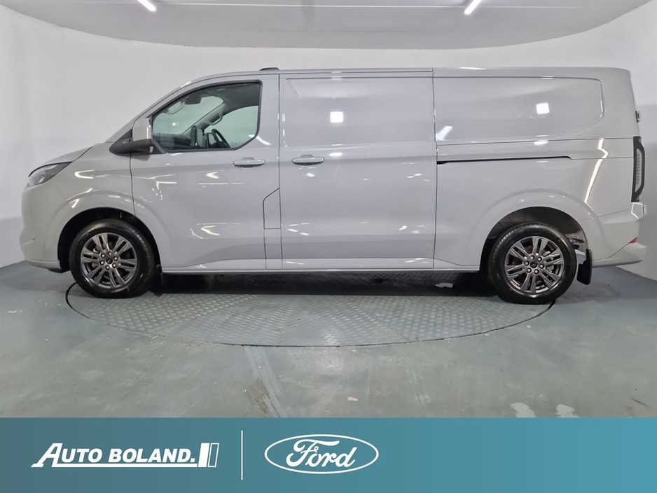 2026 Ford Transit Custom 2.5L Petrol Plug-in Hybrid For Sale Images