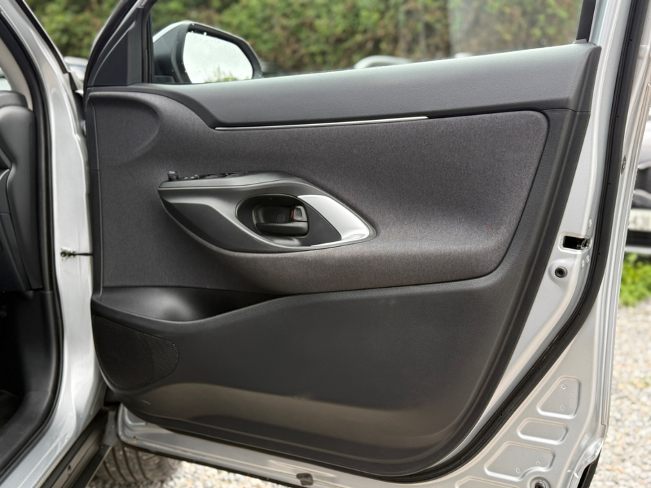 2024 Toyota Yaris Cross 1.5L Petrol Hybrid For Sale Images