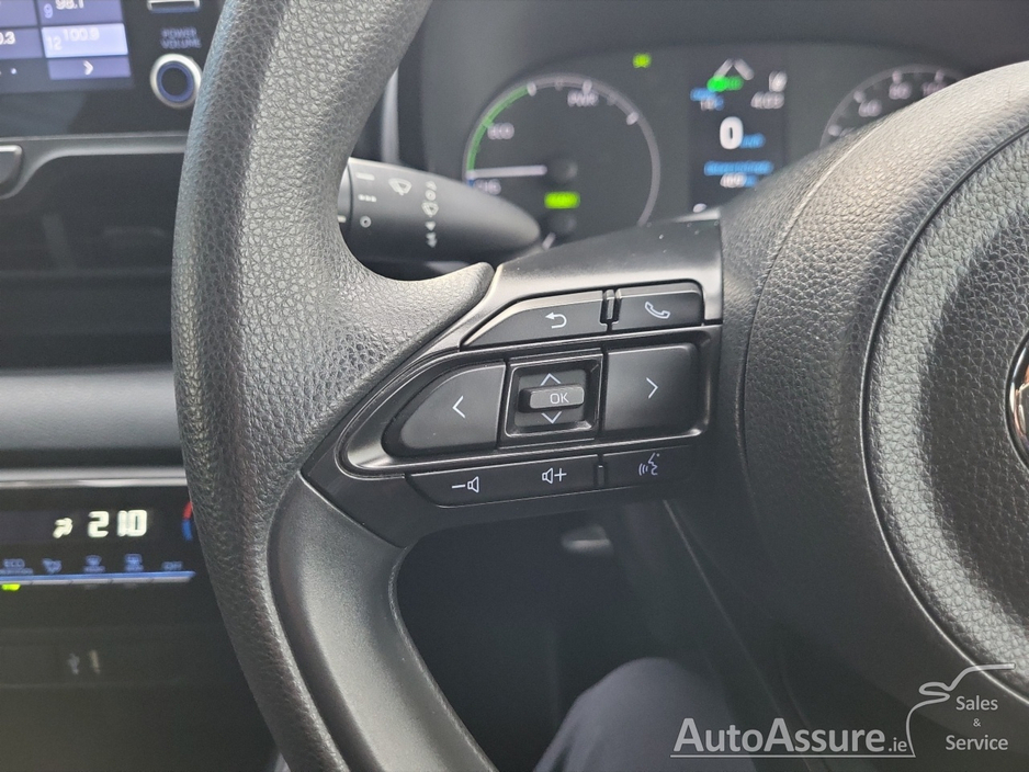 2022 Toyota Yaris 1.5L Hybrid For Sale Images