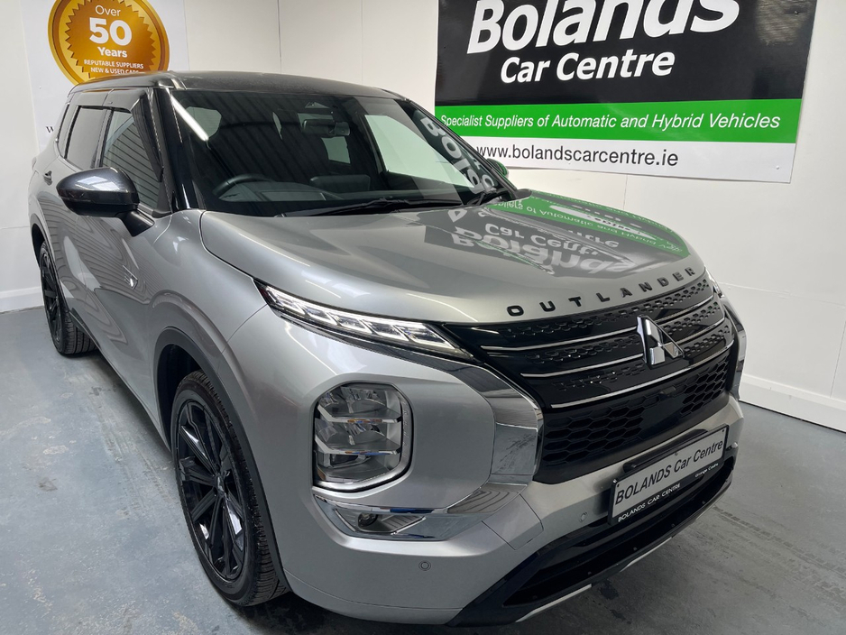 2022 Mitsubishi Outlander 2.4L Petrol Plug-in Hybrid For Sale Images