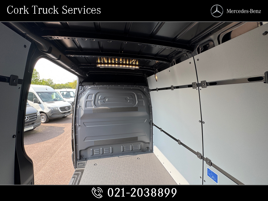 Used Mercedes-Benz Sprinter 319.36 Select Automatic  (2025)
