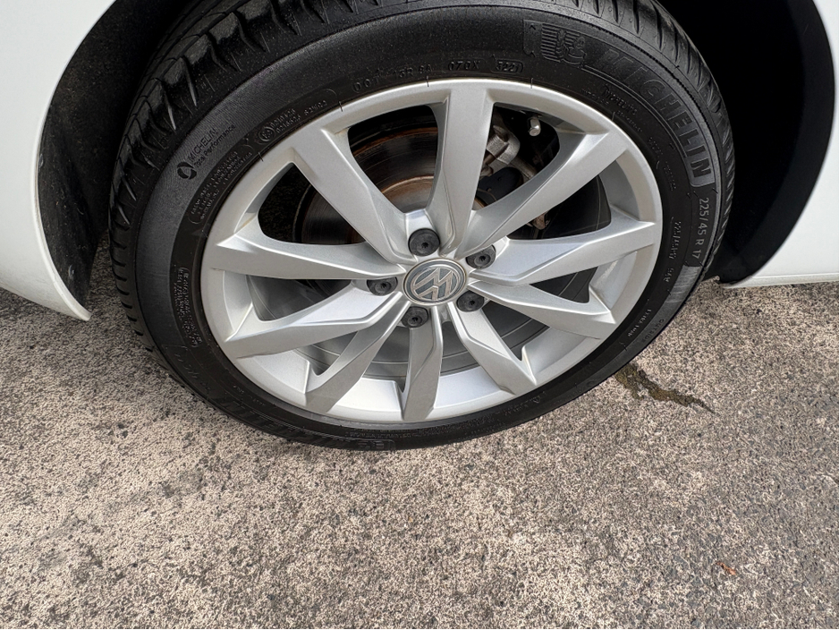 2017 Volkswagen Golf 1.2L Petrol For Sale Images